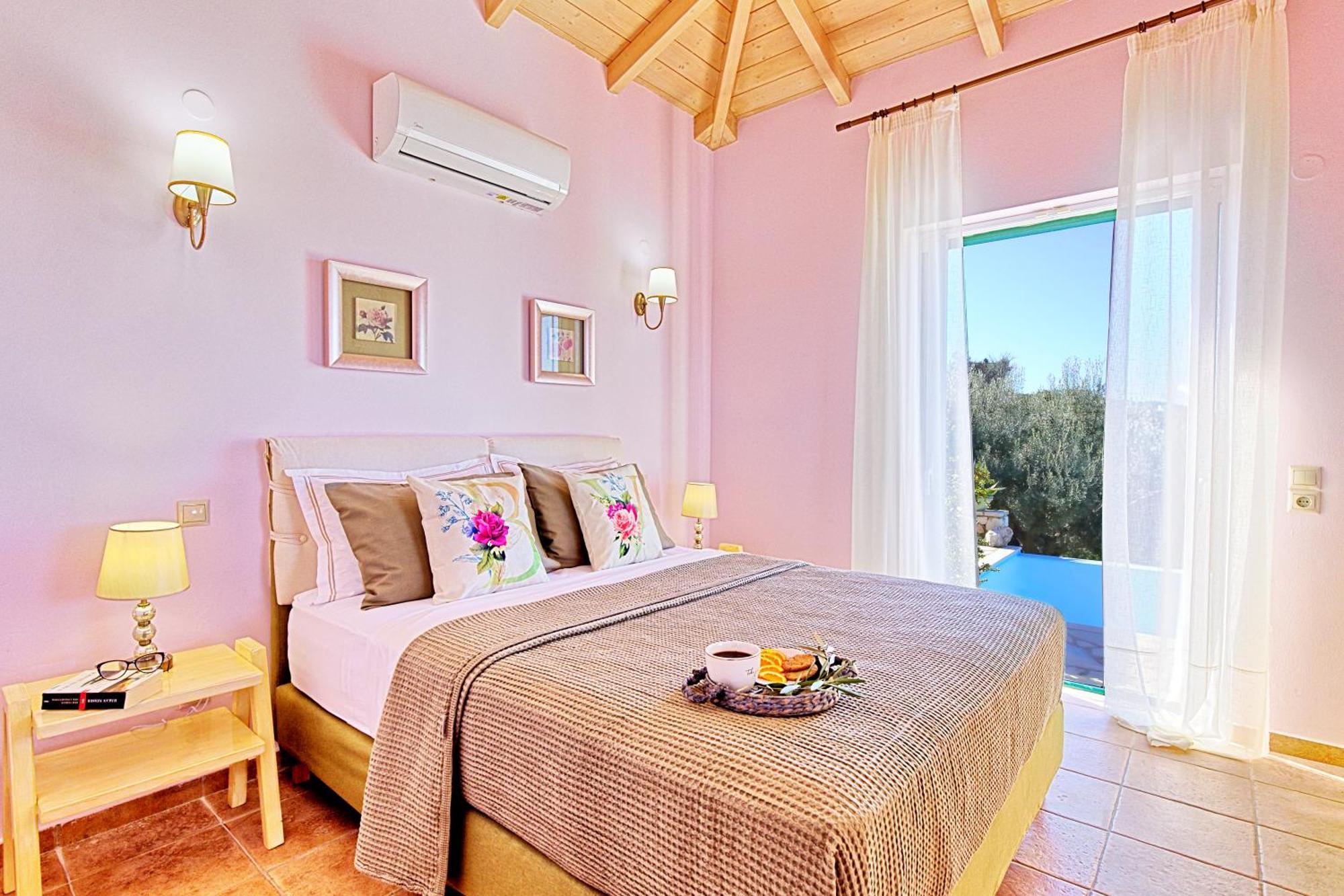 Belvedere Rosa Villa Tsoukaladhes